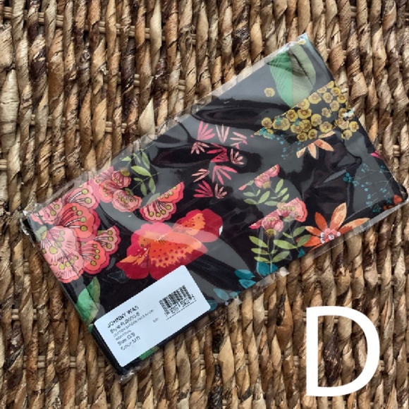 BUNDLE AND SAVE 💗 - Picture 5 of 10